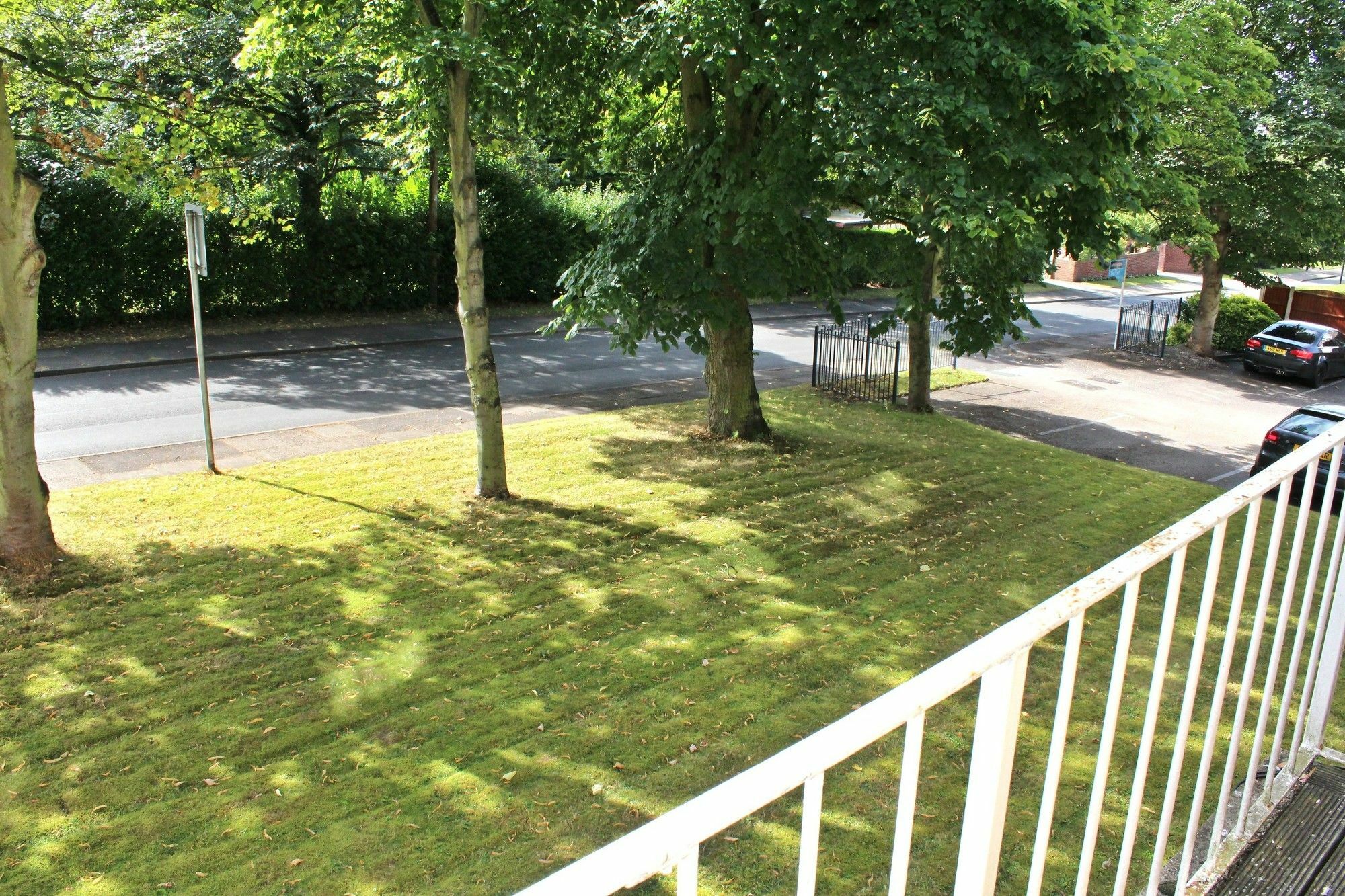 Doncaster - Boswell - Large Balcony Apartment - 2 Double Beds - 2 Bedrooms - Close To Town & Racecourse - Off Street Parking 2 Cars - Fast Wifi Exteriér fotografie